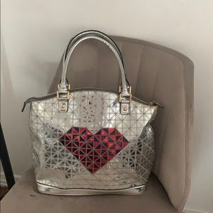 Silver‎ shiny heart and horse handbag